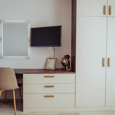 Apartman за гости октопод к-кс карпе дием *