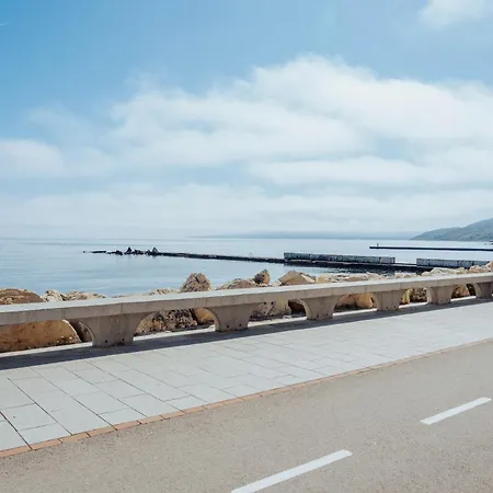 за гости октопод к-кс карпе дием アパート バルチク